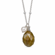 Load image into Gallery viewer, Labradorite and Pearl Necklace