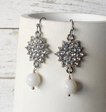 Load image into Gallery viewer, Crystal Star &amp; White Agate Earrings
