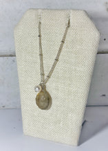 Load image into Gallery viewer, Labradorite and Pearl Necklace
