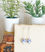 Load image into Gallery viewer, Mutual Curiosity Is Hot Earrings
