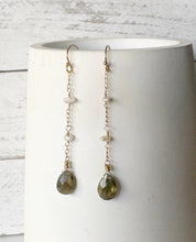 Load image into Gallery viewer, Labradorite and Pearl Earrings
